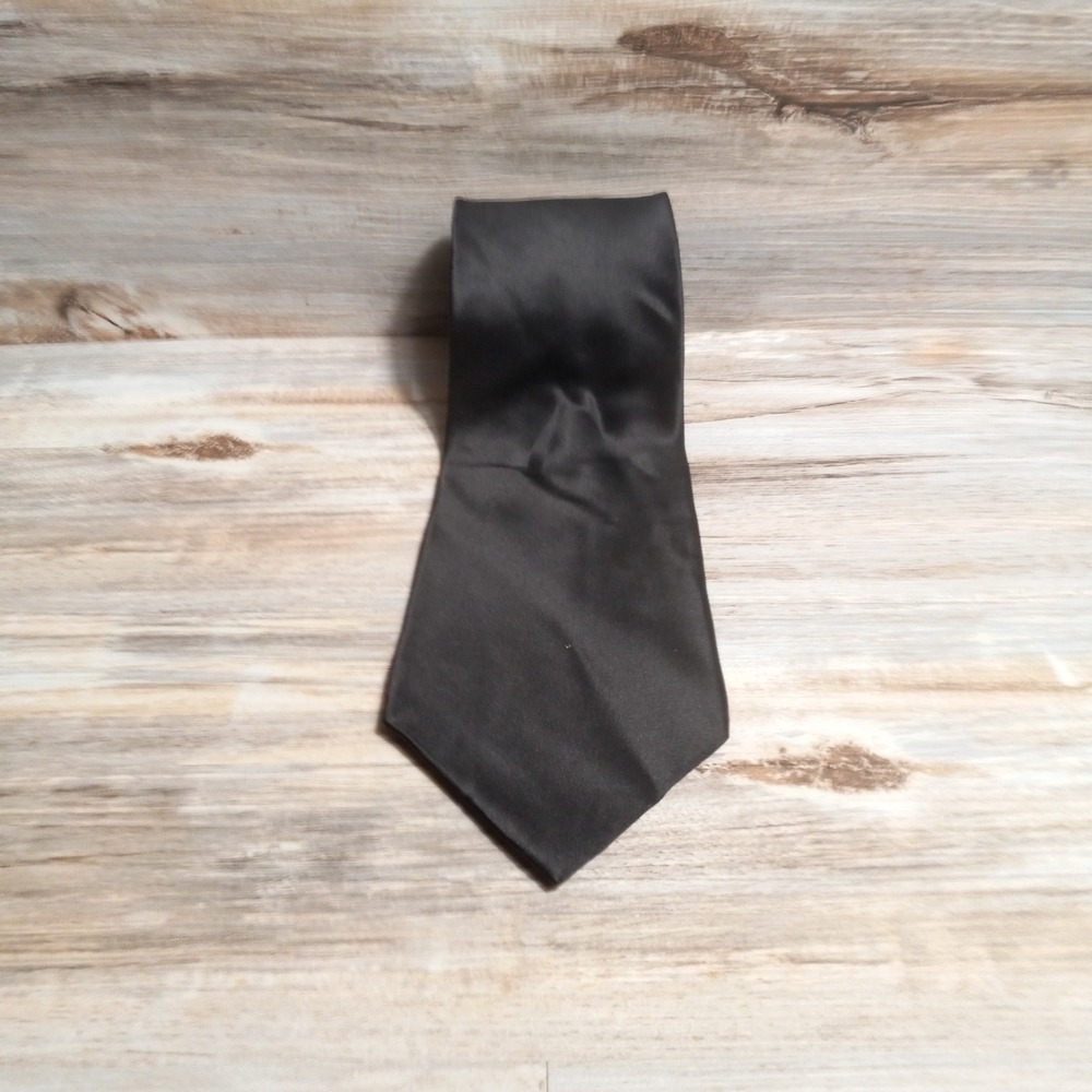 Gianfranco Ruffini Italy Mens Silk Necktie Solid Black Satin Formal Business Tie